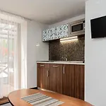 Kunigiskes, Sveciu Namai Palanga