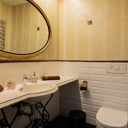 Kunigiskes, Sveciu Namai Apart-hotel