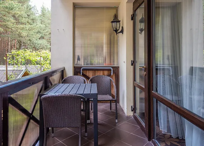 Kunigiskes, Sveciu Namai