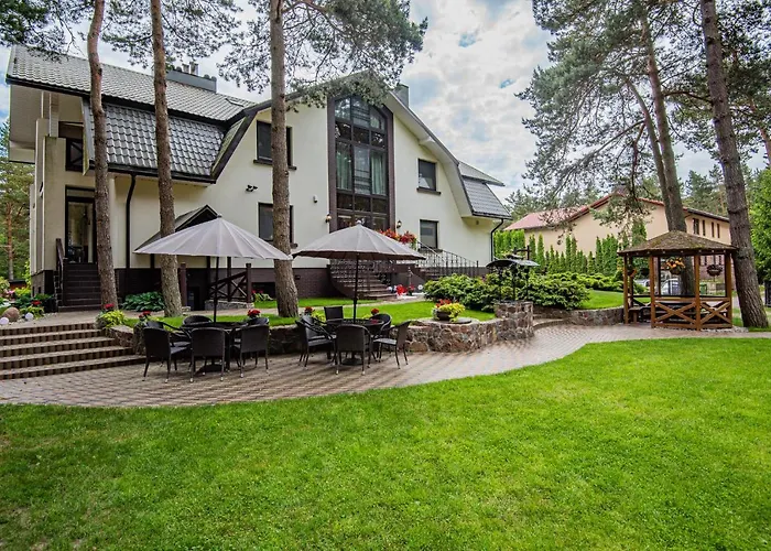 Kunigiskes, Sveciu Namai *