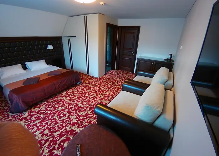 Kunigiskes, Sveciu Namai Hotel apartamentowy